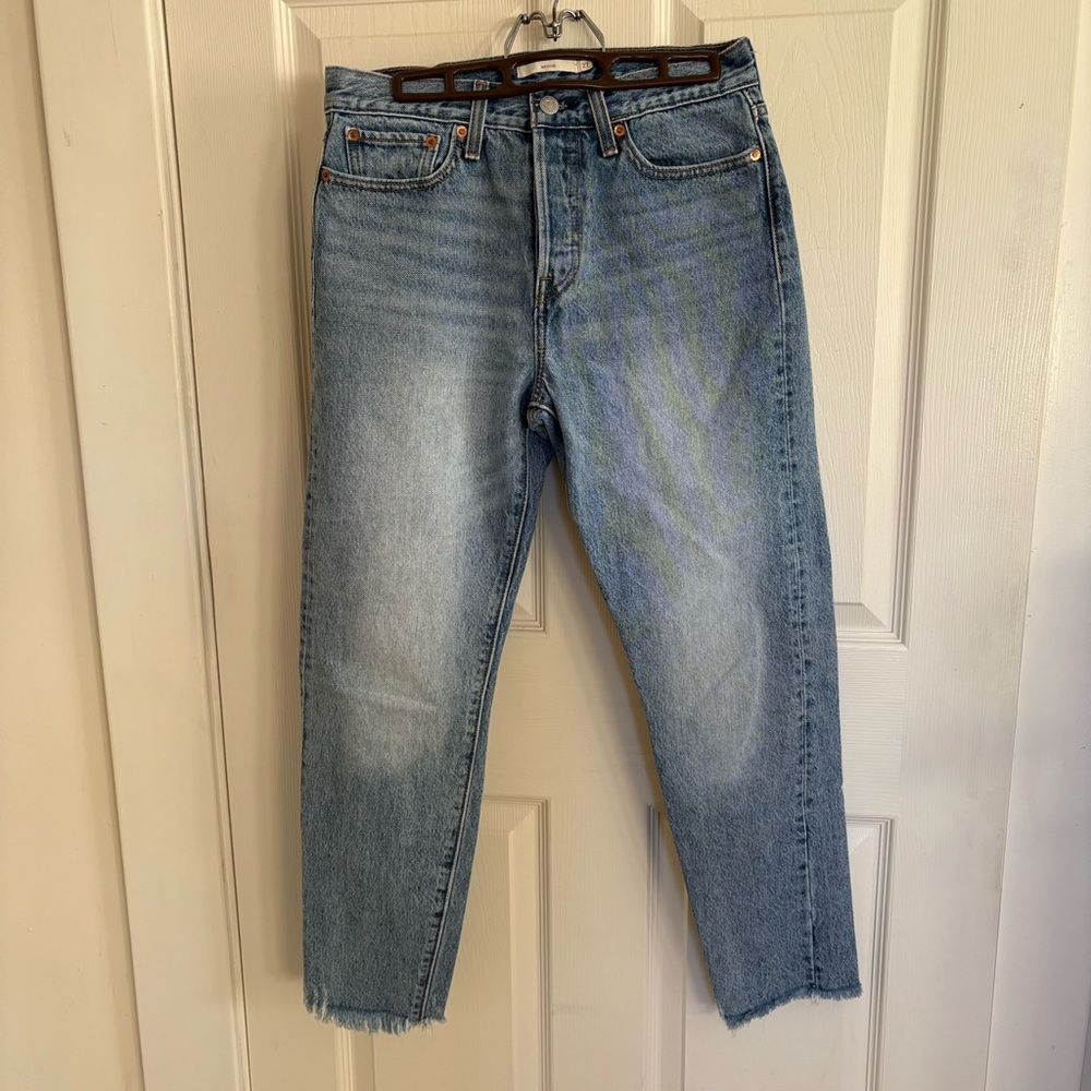 Levi’s Wedgie Jeans - Picture 2 of 8